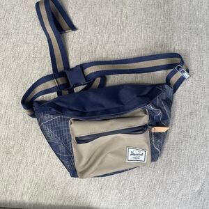 HERSCHEL SUPPLY CO Seventeen Belt Bag In City‎ Map Peacoat Timberwolf Blue Tan